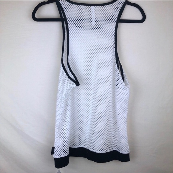 Fabletics Cayman Mesh workout top - Picture 3 of 5